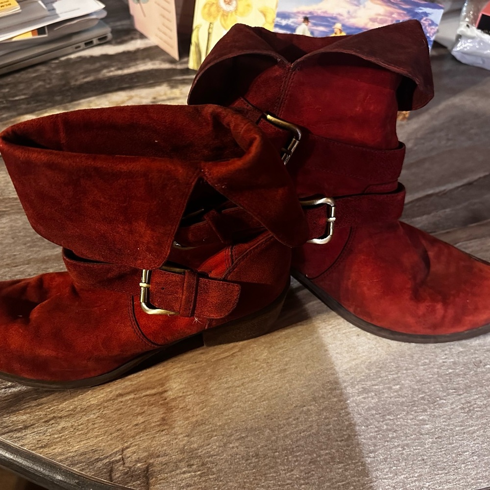 Red boots